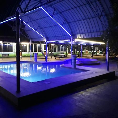 Chill Out Resort Perundurai Exterior photo